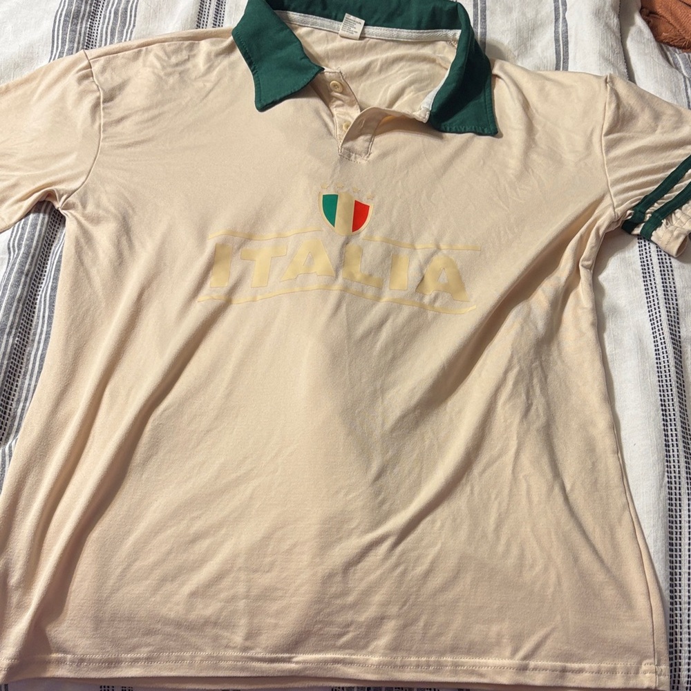Italina Men's Cream Polo Shirt with Green Accents